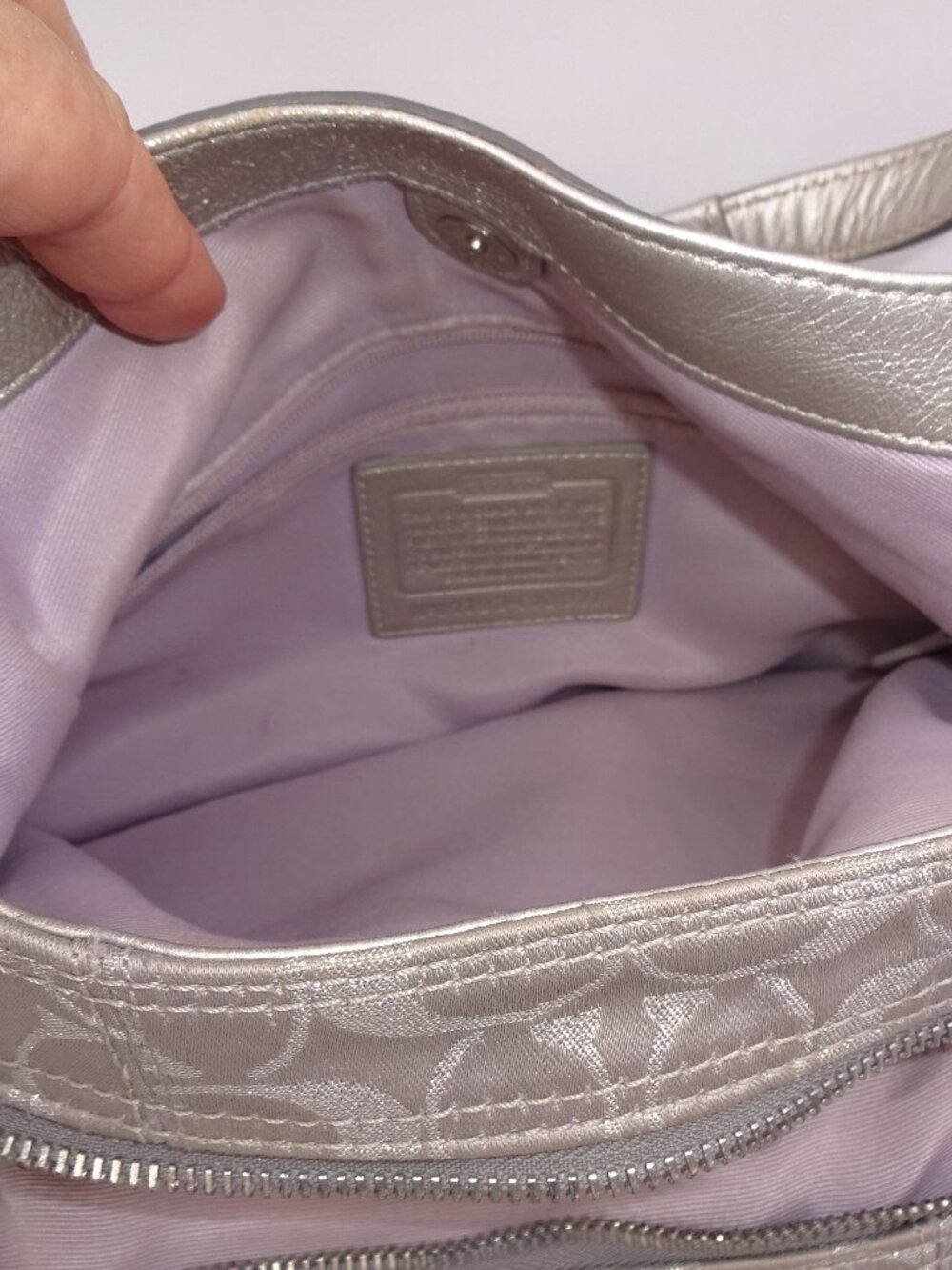 Coach Soho Metallic Silver Signature Jacquard Hobo Shoulder Bag Purse F18911 - Picture 8 of 16